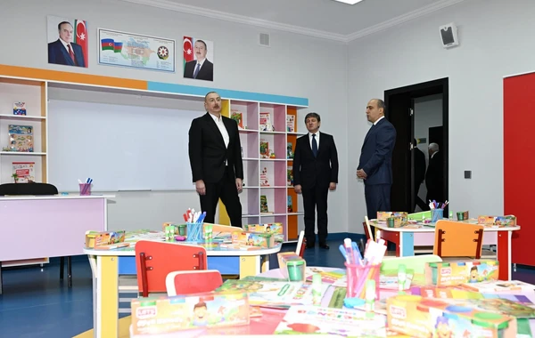 Prezident Bum qəsəbəsində tam orta məktəbin yeni binasının açılışında iştirak edib - YENİLƏNİB - FOTO