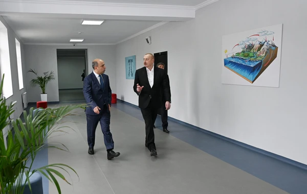 Prezident Bum qəsəbəsində tam orta məktəbin yeni binasının açılışında iştirak edib - YENİLƏNİB - FOTO