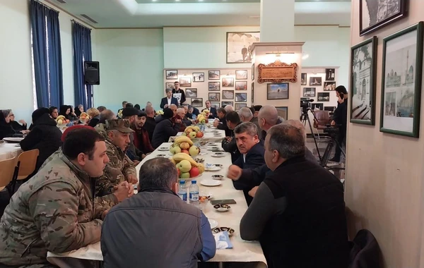Bibiheybət məscidində şəhid ailələri və qazilərin iştirakı ilə bayram tədbiri keçirilib - FOTO