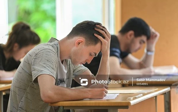 Bu gün 34 mindən çox abituriyent imtahan verib - YENİLƏNİB