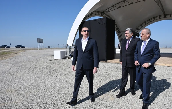 İlham Əliyev Şirvan suvarma kanalının təməlini qoyub, çıxış edib - YENİLƏNİB - FOTO