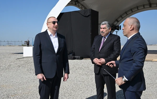 İlham Əliyev Şirvan suvarma kanalının təməlini qoyub, çıxış edib - YENİLƏNİB - FOTO