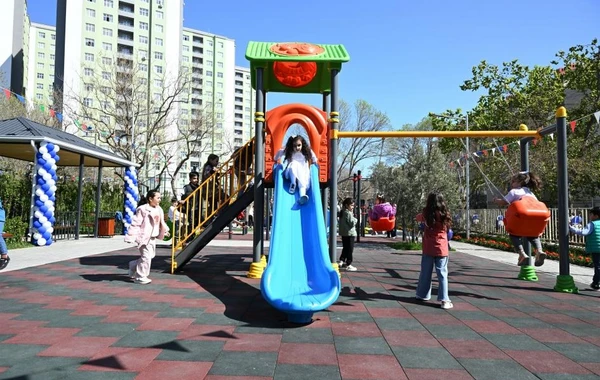 Bakıda Leyla Əliyevanın iştirakı ilə növbəti abad həyətlər sakinlərin istifadəsinə verilib - FOTO