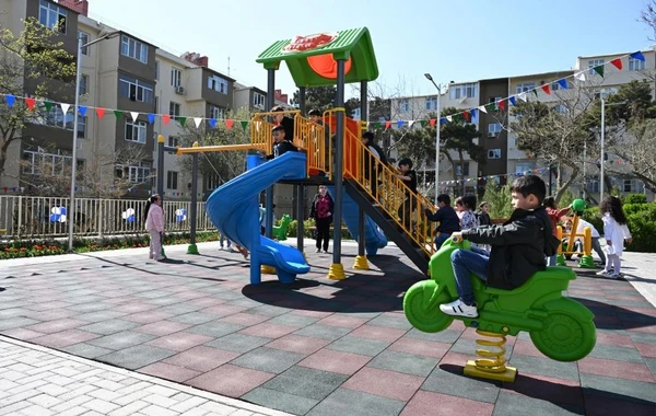 Bakıda Leyla Əliyevanın iştirakı ilə növbəti abad həyətlər sakinlərin istifadəsinə verilib - FOTO
