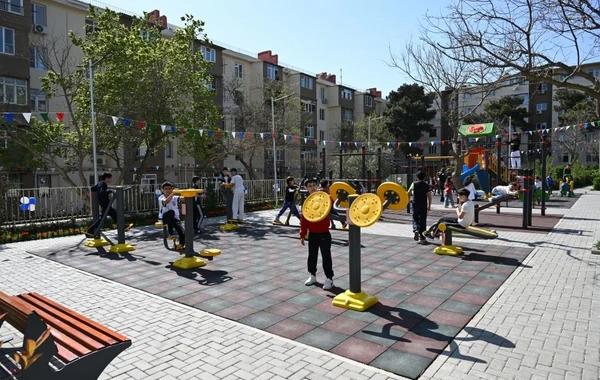 Bakıda Leyla Əliyevanın iştirakı ilə növbəti abad həyətlər sakinlərin istifadəsinə verilib - FOTO