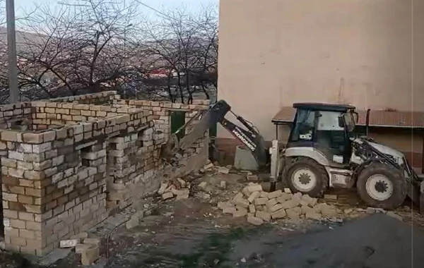 Nazirlik qanunsuz obyekt tikintisinin qarşısını alıb - FOTO\VİDEO