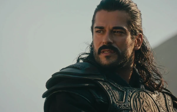 Burak Özçivit yeni filmdə çəkiləcək