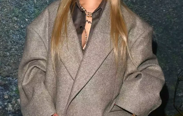 İmicini kökündən dəyişən Rihanna çox bəyənildi - FOTO
