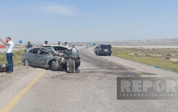 Hacıqabulda ağır yol qəzası: Xəsarət alanlar var - FOTO