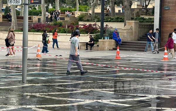 Bakının mərkəzində kanalizasiya borularında tıxanma olub - FOTO
