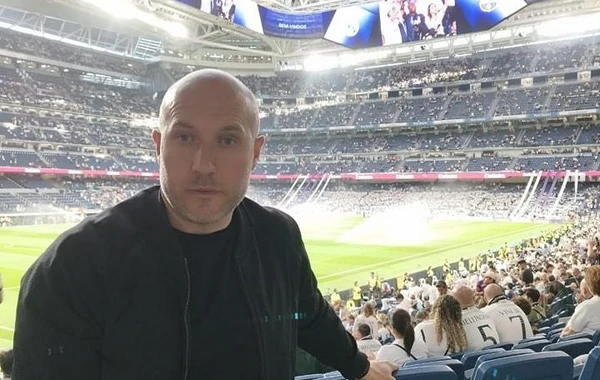 Samir Abasov "Barselona"nın baş məşqçisi Xavi ilə görüşəcək - FOTO