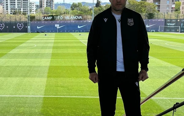 Samir Abasov "Barselona"nın baş məşqçisi Xavi ilə görüşəcək - FOTO
