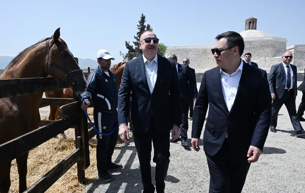Prezidentlər Pənahəli xanın sarayı və İmarət kompleksində görülən işlərlə tanış olublar - YENİLƏNİB + FOTO