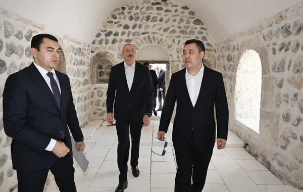 Prezidentlər Pənahəli xanın sarayı və İmarət kompleksində görülən işlərlə tanış olublar - YENİLƏNİB + FOTO