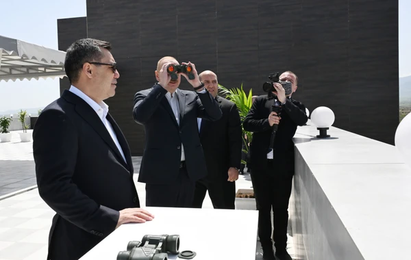 Azərbaycan və Qırğızıstan prezidentləri Ağdam Konfrans Mərkəzi ilə tanış olublar - YENİLƏNİB - FOTO