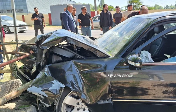 Lənkəranda baş verən qəzada müəllim xəsarət alıb - FOTO