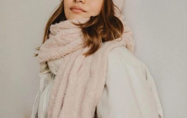 Bakıda 21 yaşlı model faciəli şəkildə öldü - FOTO