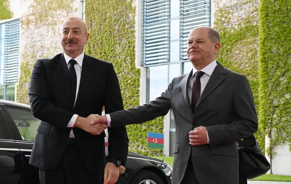 Prezident İlham Əliyevin Berlində Almaniyanın Kansleri Olaf Şolts ilə təkbətək görüşü olub - YENİLƏNİB - FOTO