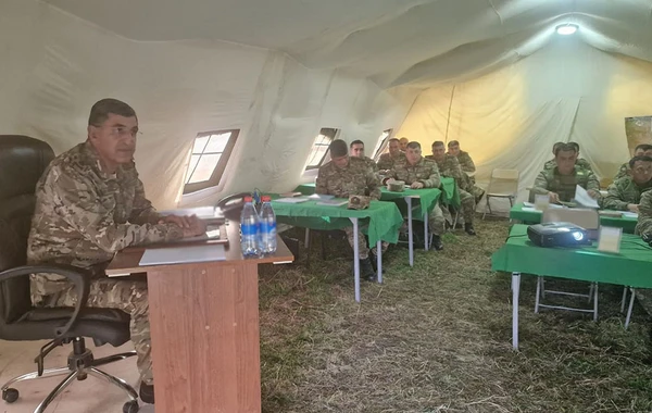 Azərbaycan Ordusunda komanda-qərargah təlimləri: bölmələr ehtiyat və təyinat rayonlarına çıxarılıb - FOTO