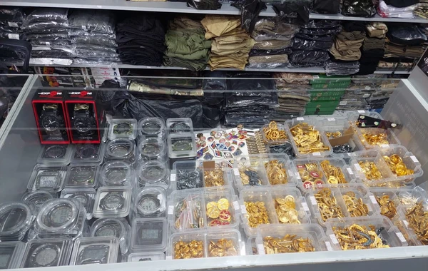 Bakıda mağazalardan daha 296 keçisi-deşici alət aşkar olunaraq götürülüb - FOTO