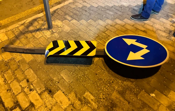Bakıda toydan çıxan rəqqasə qəzaya düşdü: Xəsarət alan var - FOTO