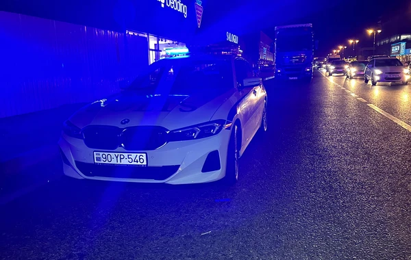 Bakıda toydan çıxan rəqqasə qəzaya düşdü: Xəsarət alan var - FOTO