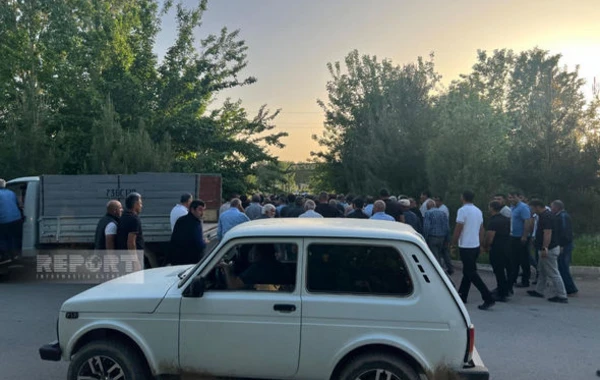 Sədərəkdə sursat partlayışı nəticəsində həlak olan mülki şəxslər dəfn edilib - FOTO