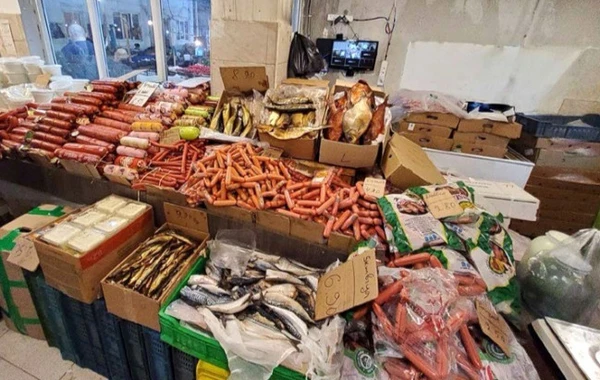 Bakıda bazarda ciddi nöqsanlar aşkarlanıb - FOTO
