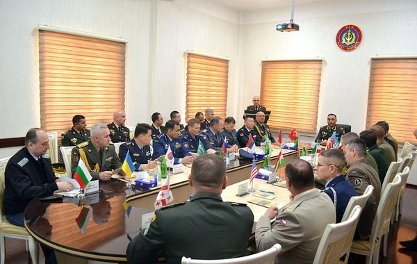 Hərbi attaşelər DQ-nin Ali Hərbi Məktəbini ziyarət ediblər - FOTO
