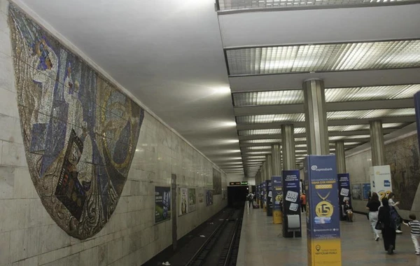 Metronun bu stansiyasında işıqlandırma sistemi yenilənib - FOTO