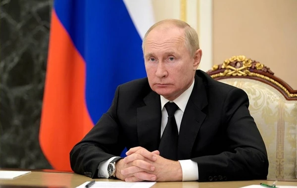 Putin Crocusdakı terrorda insanlara yardım edən gəncləri mükafatlandırdı