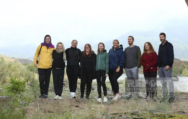 ANAMA nümayəndəsi səyahətçilərə Qarabağda aparılan minatəmizləmə işləri barədə məlumat verib - YENİLƏNİB - FOTO