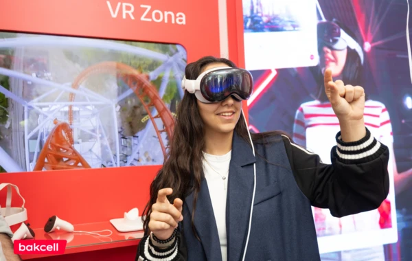 Bakcell Fəvvarələr Meydanında yeni innovativ mağazasını təqdim etdi! - FOTO