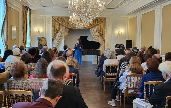 Fransada Heydər Əliyevin anadan olmasının 101 illiyinə həsr olunmuş konsert keçirilib - FOTO