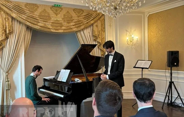 Fransada Heydər Əliyevin anadan olmasının 101 illiyinə həsr olunmuş konsert keçirilib - FOTO