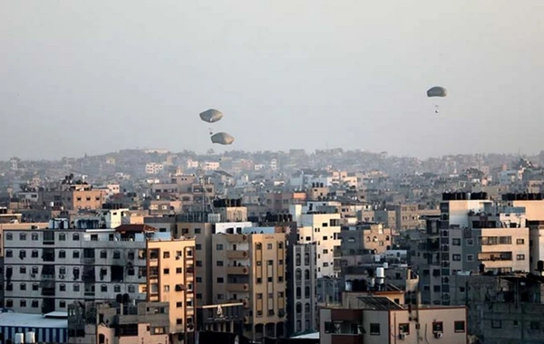 BƏƏ Qəzza zolağına 400 ton humanitar yardım çatdırıb