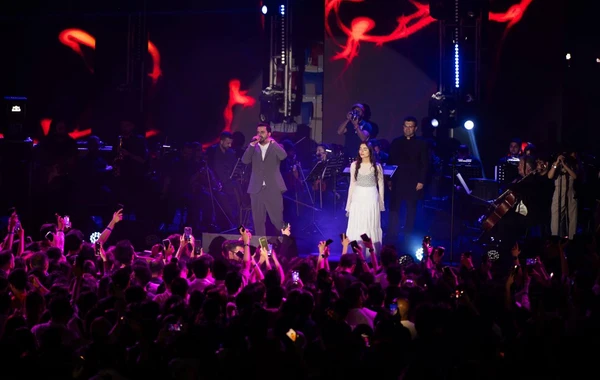 Azərbaycanlı repçinin konsertinə 5000 adam qatıldı - FOTO/VİDEO