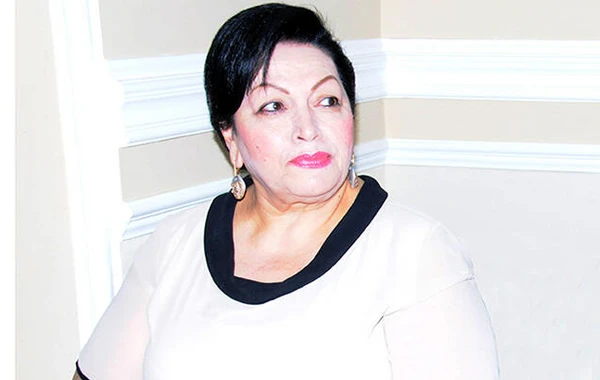 “Zeynəb Xanlarovanın qudası alimin dediklərini eşidib insult keçirib" - FOTO