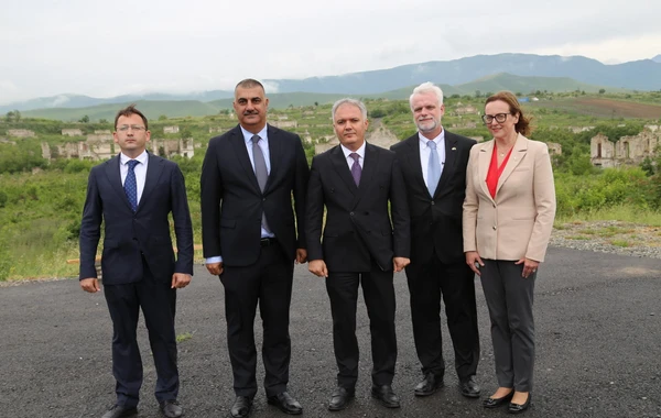 ABŞ səfiri: Füzulidə dağıntıların miqyasını, eyni zamanda yenidənqurma işlərini görəndə çox təsirləndik - FOTO