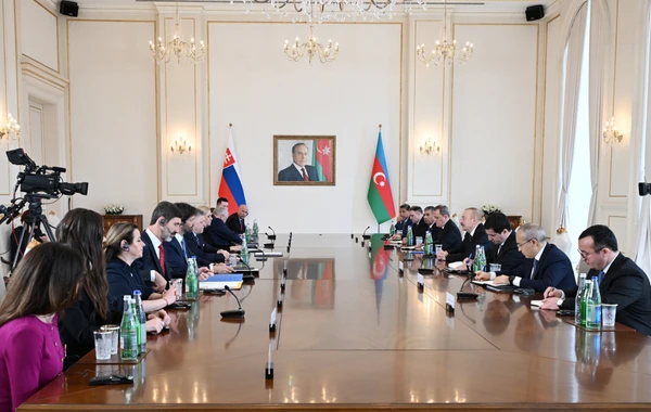 Prezident İlham Əliyevin Slovakiyanın Baş naziri ilə geniş tərkibdə görüşü keçirilib - YENİLƏNİB - FOTO
