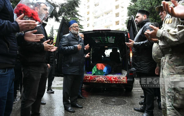 1-ci Qarabağ müharibəsində itkin düşən və 30 il sonra meyitinin qalıqları tapılan Gülalı Dadaşov dəfn edilib - YENİLƏNİB - FOTO