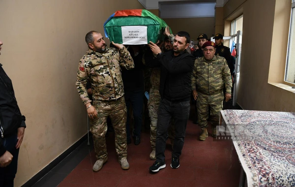 1-ci Qarabağ müharibəsində itkin düşən və 30 il sonra meyitinin qalıqları tapılan Gülalı Dadaşov dəfn edilib - YENİLƏNİB - FOTO