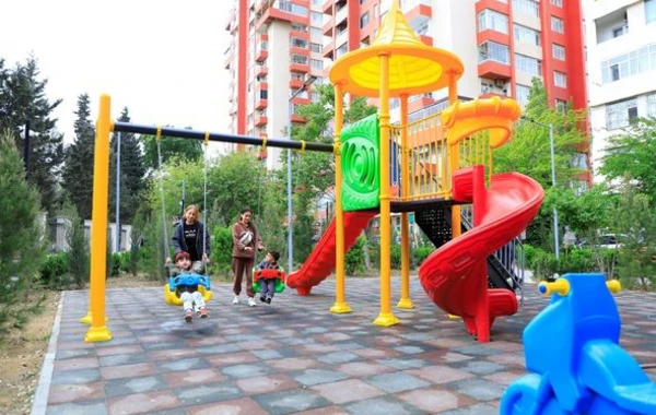 Bakı şəhəri Nizami rayonunda növbəti park abadlaşdırılaraq sakinlərin istifadəsinə verildi - FOTO