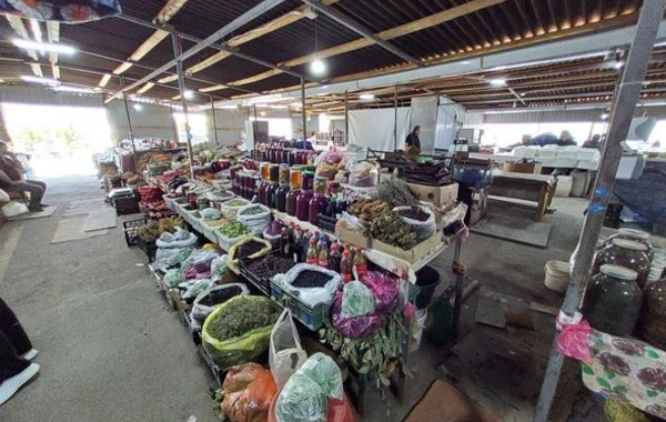 Nərimanovdakı bazarda bəzi məhsulların satışına məhdudiyyət qoyuldu - FOTO
