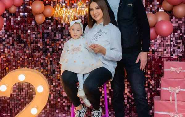 ARB-nin aparıcısı övladını itirdi - FOTO