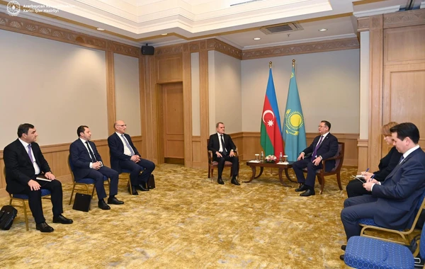 Ceyhun Bayramov qazaxıstanlı həmkarını Ermənistanla normallaşma prosesi barədə məlumatlandırıb - FOTO