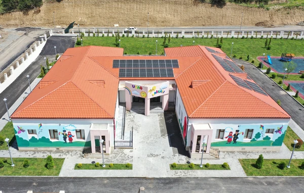 İlham Əliyev Laçın rayonunun Sus kəndinə köçmüş sakinlərlə görüşüb - YENİLƏNİB + FOTO