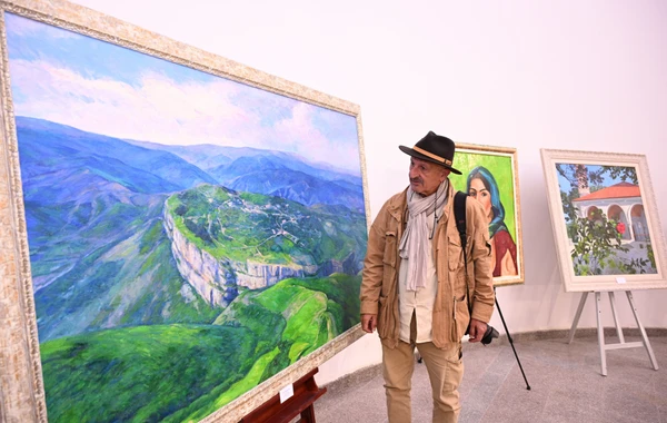 “Xarıbülbül” festivalı çərçivəsində “Qarabağnamə” adlı sərgi açılıb - FOTO