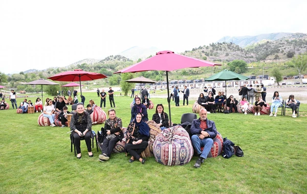 “Xarıbülbül” festivalı “Sələflər və xələflər”lə Laçında - FOTO