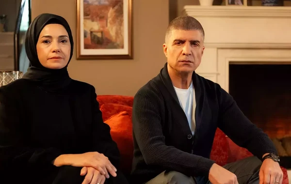 İki aktyor qalmaqallı "Kızıl goncalar" serialını tərk edir - FOTO